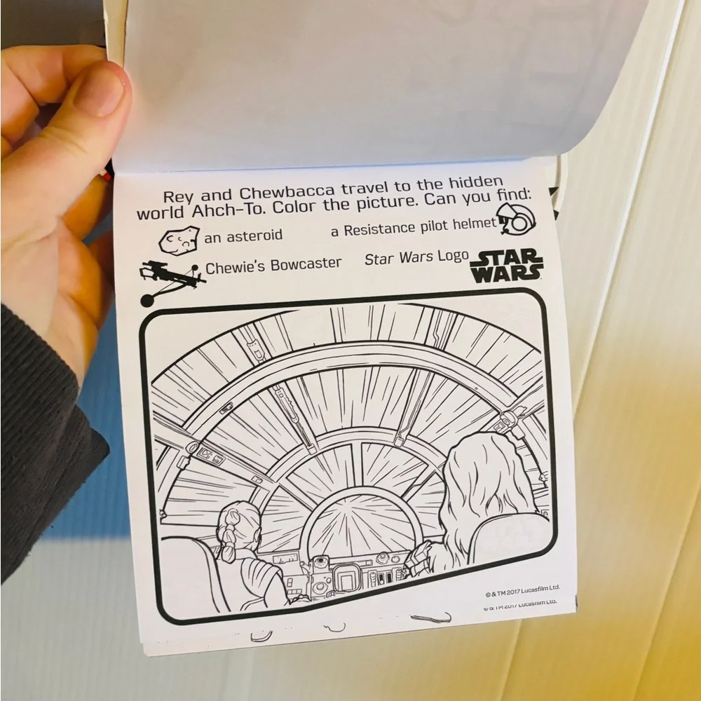 Star Wars R2-D2 Magic Ink Activity Book - Black, White, Red